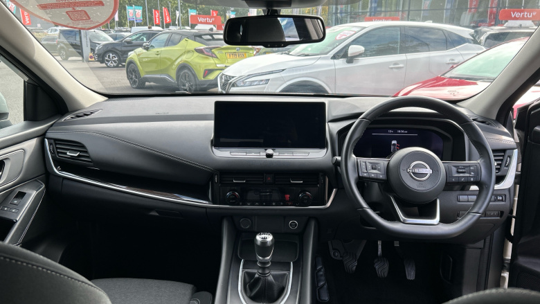 Nissan Qashqai 1.3 DiG-T MH N-Connecta 5dr Petrol Hatchback